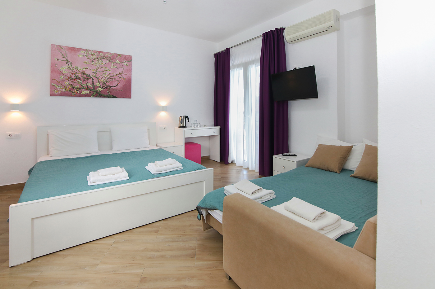 Agelina Room 40 _06